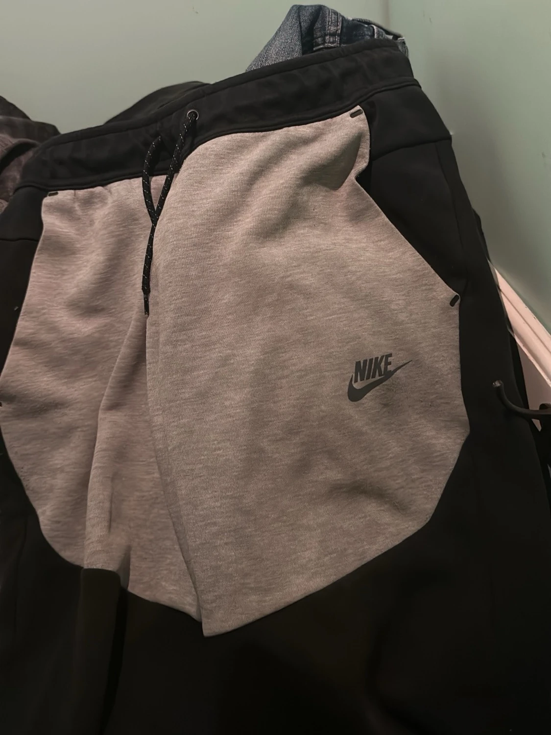 Svart/Grå Nike tech fleece byxor - 92