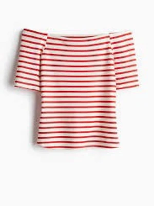 Randig off shoulder tröja - Säljer då den är för liten för mig