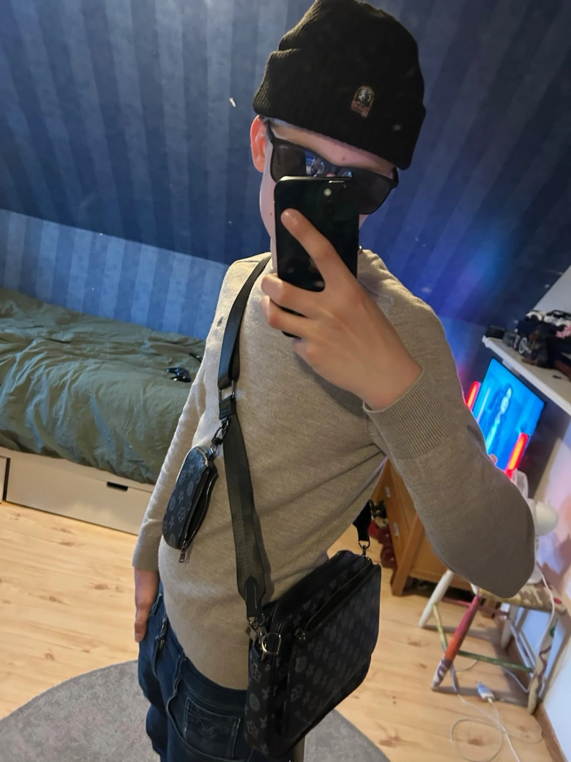 Axelväska svart - 2