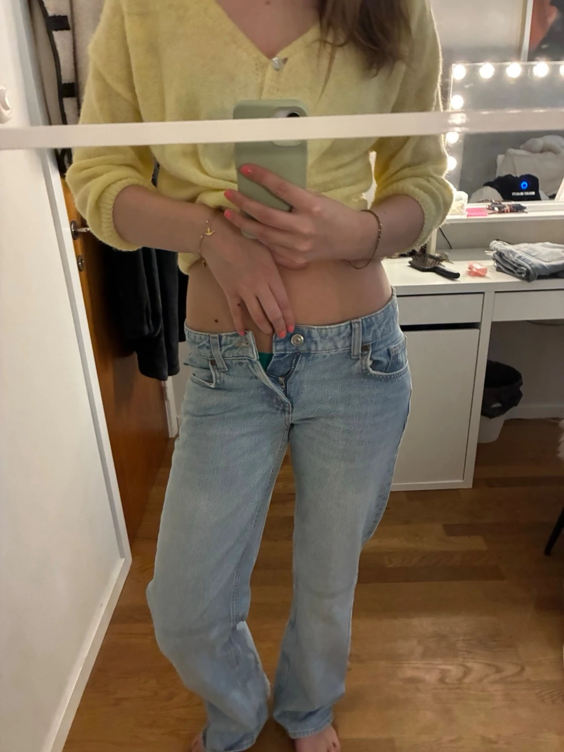 Ljusblå raka jeans med hög midja - 1