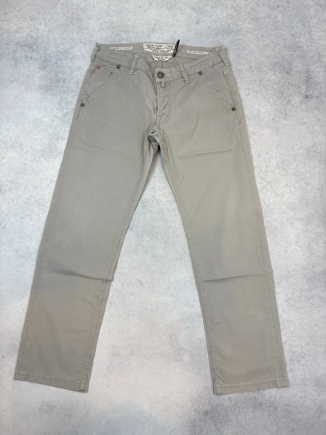 Beige chinos från Jacob Cohen - 1