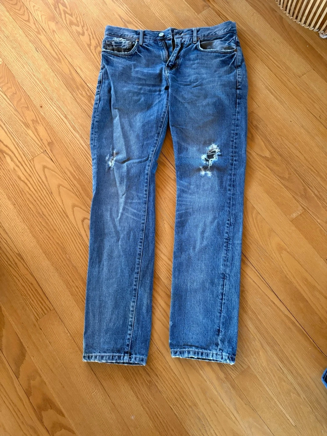 Blå slitna jeans från Morris stl32/33