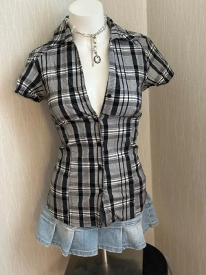 Made in italy Svartvitrutig skjorta med kort ärm - Made in italy