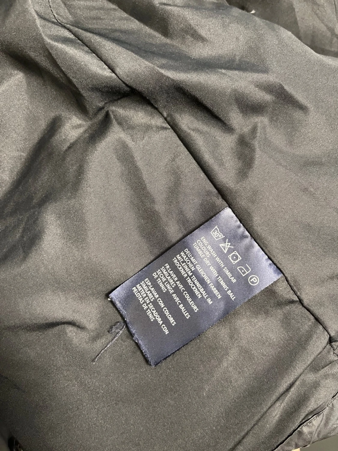 Grå dunjacka med huva från Gant - 2