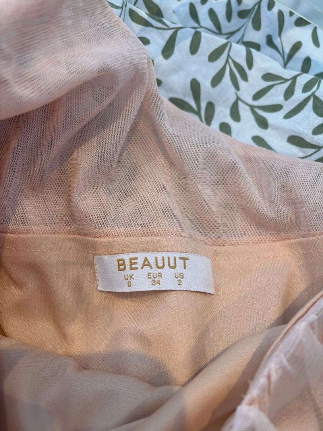 Ljusrosa långklänning med volanger - 2