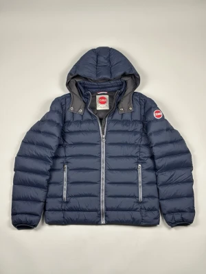 Colmar Down Jacket - Colmar Down Jacket | Modell: Down Jacket | Skick: Mycket fint | Nypris: 5500+ kr | Storlek: M | Hör av dig vid minsta fundering 📦