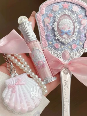 Flower knows  - Authentic Flower Knows Pink Handheld Mirror,Brand new, sealed, with original packaging.