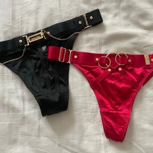 String  - 2 par trosor i stl M. 