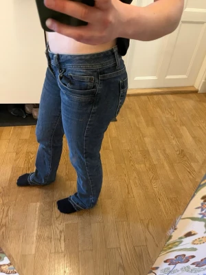 Lågmidjade LTB jeans - Säljer dessa sjukt snygga lågmidjade LTB jeansen. 