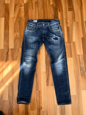 Replay jeans - Jeans i storlek w30 32 från replay, kom gärna med bud