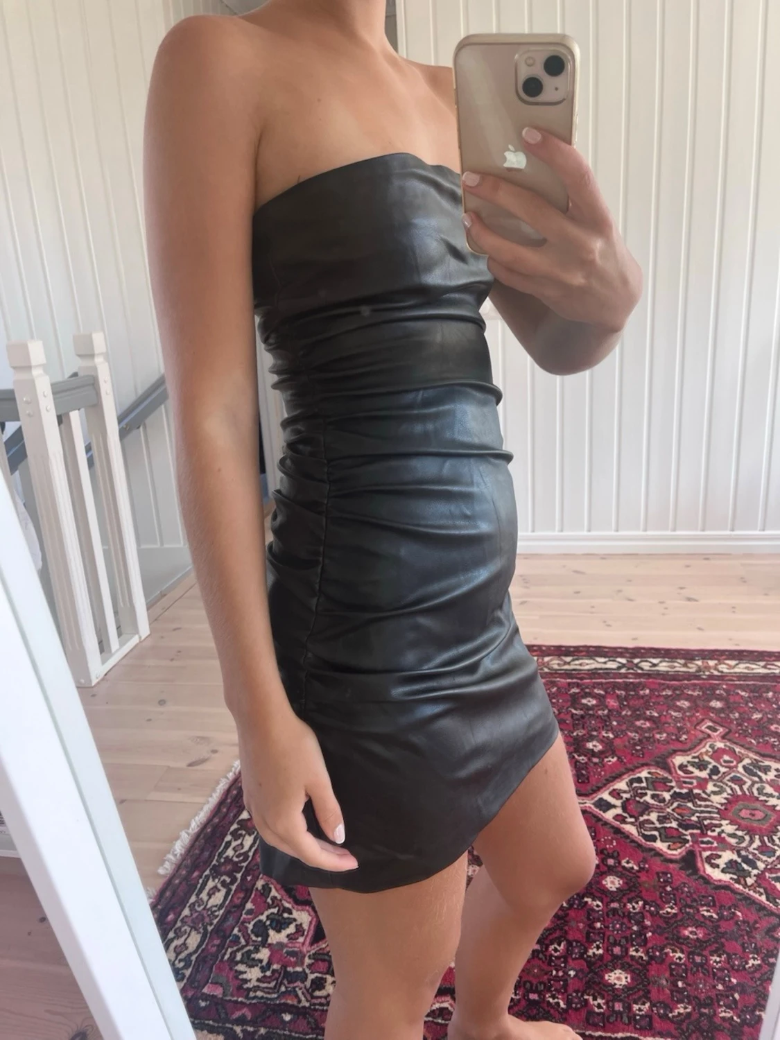 Klänning i lack från Zara - 1