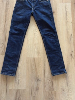 Levis 501 straight - Levis 501 Classic, använda 2 ggr. Nypris: 1000kr.