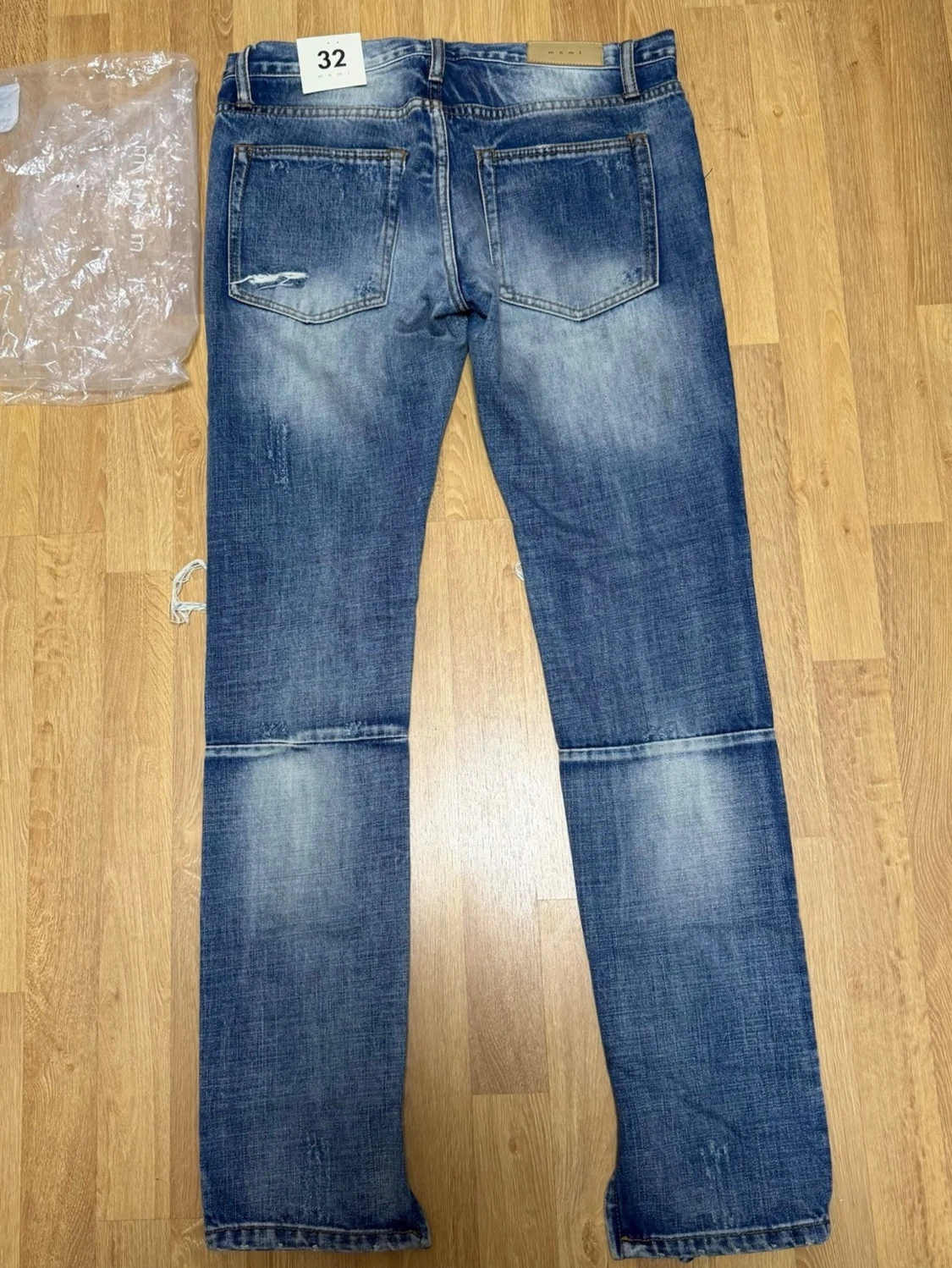 Säljer ett par MNML Ripped Zip Jeans Blue – Size W32 - 1