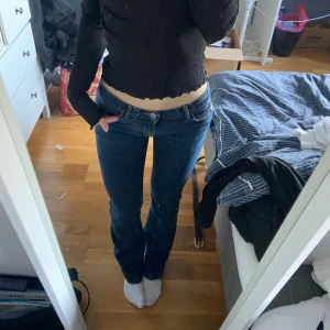 Jeans - Säljer mina favorit jeans från Miss Sixty  basic Italy. Låg midja & bootcut. Modell Tommy. Storlek: 27 men passar 34-36. Köptes för 1800kr för några år sedan. Finns ej o köpa längre. Skriv privat för fler frågor eller bilder 💕