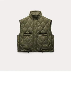 Väst söker - Söker denna väst från Zara, funkar alla storlekar xs-l. Hör av er gärna ❤️högst jag e villig att betala är 500