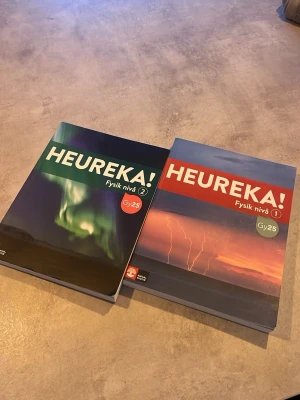 Heureka! Fysik nivå 1 & 2 Gy25 - Två kursböcker i fysik, Heureka Fysik nivå 1 och 2 nya för 2025. Böckerna är i mjukpärm och är i princip i nyskick (använda ungefär under två månader styck).