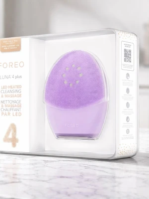 Foreo Luna 4 plus + nightmask och serum - Säljer en helt ny foreo luna 4 plus tillsammans med deras night mask och serum.                                   Nypris på Lyko där det är köpt är 6000kr