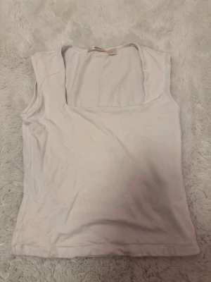 Linne från Gina Tricot❤️ - Strl 170 från Gina young. Bara använt en gång och är mycket bekväm💕.  Om du vill sänka priset, skriv! ❤️