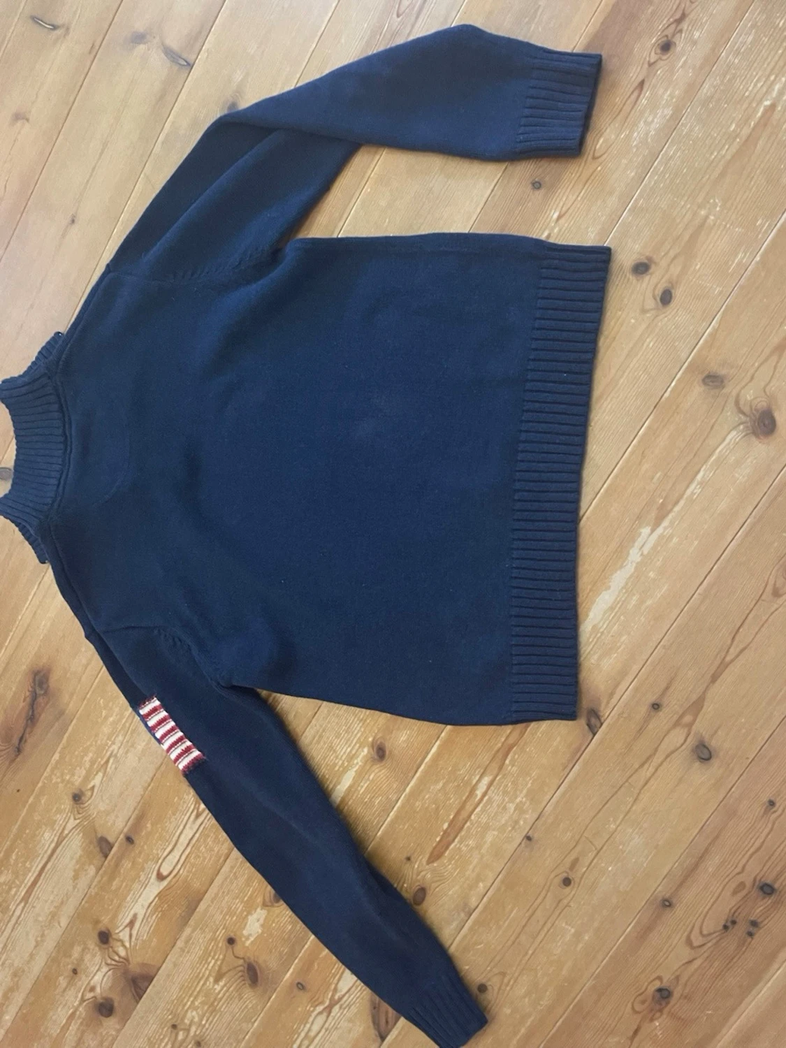 Mörkblå stickad tröja från Gant - 3