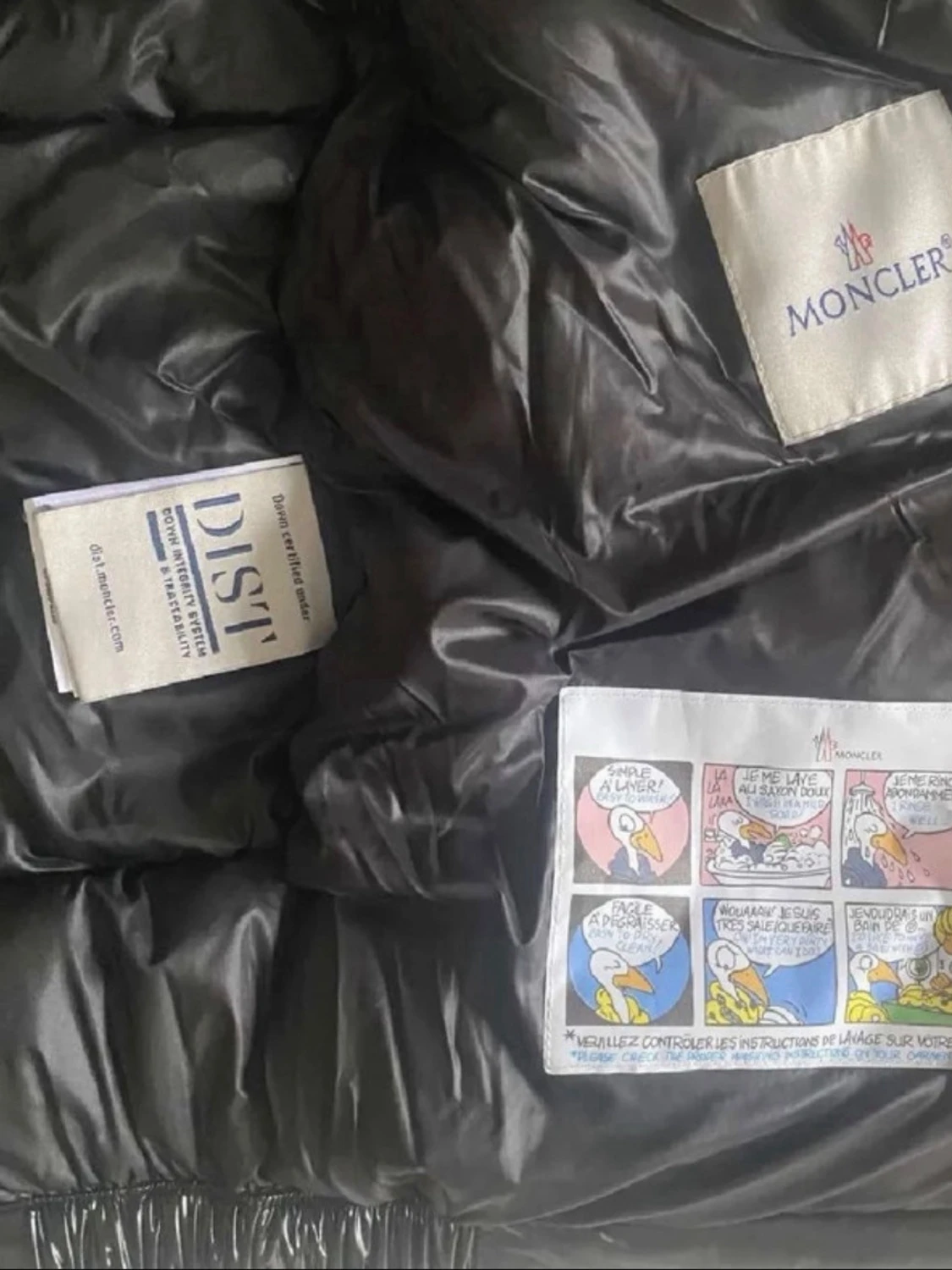 Svart dunjacka från Moncler - 1