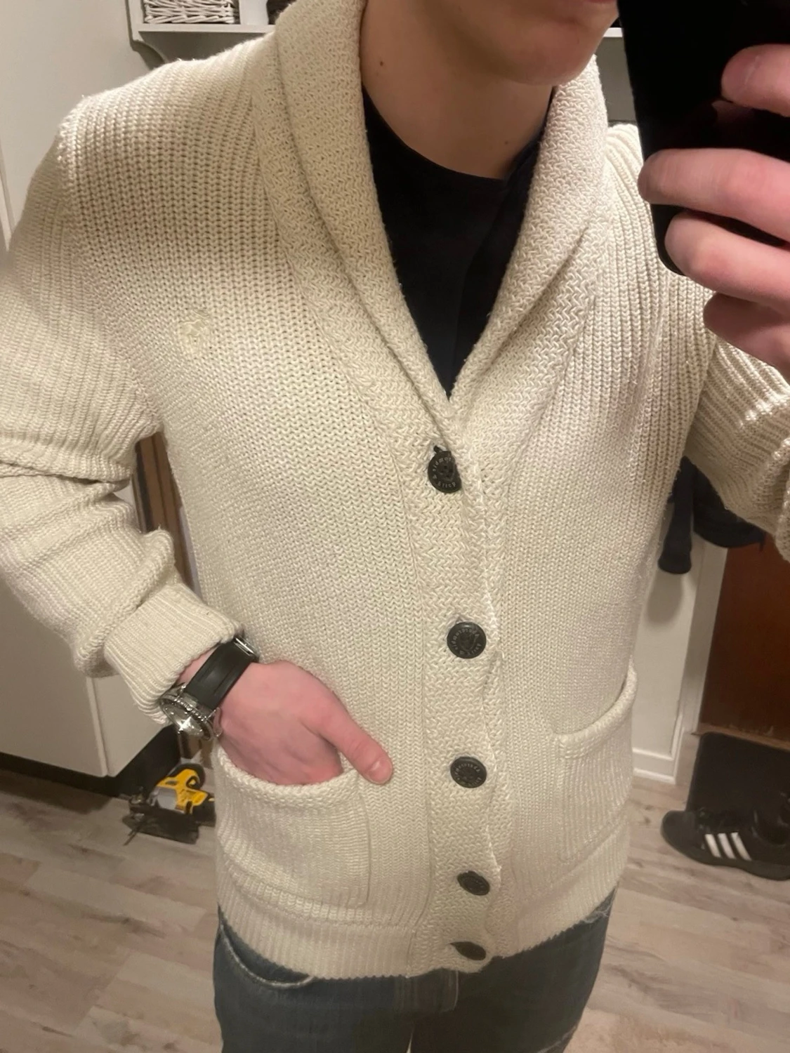 Vit stickad cardigan