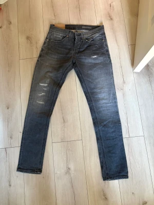Dondup jeans.  - Dondup jeans. 