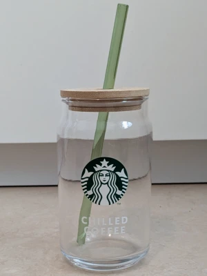 STARBUCKS GLAS  - HELT OANVÄNT STARBUCKS GLAS 