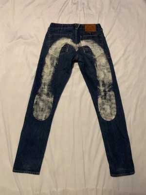 Evisu jeans - Fina evisu jeans som nästan aldrig använts utav mig