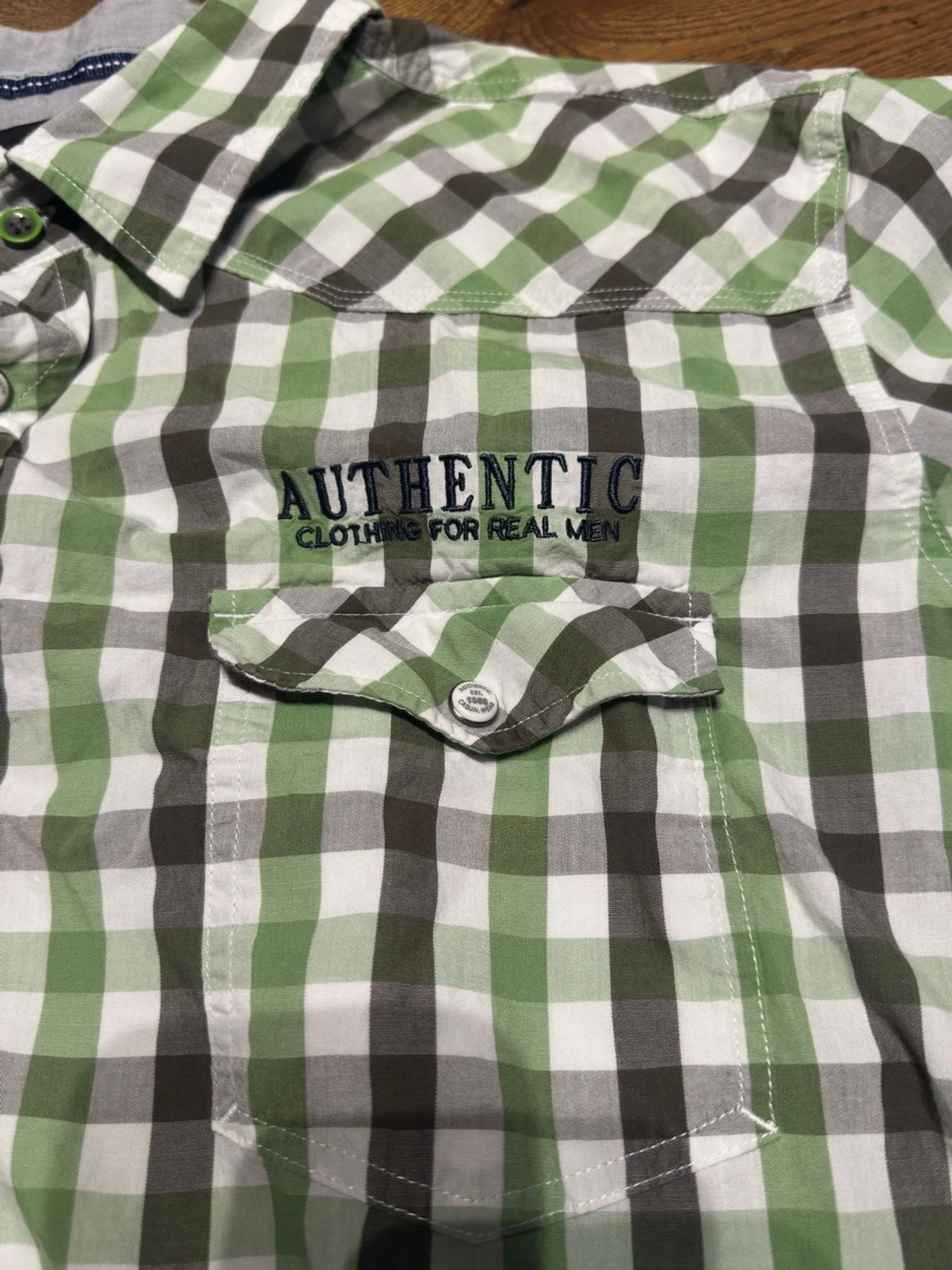 Grön och vit rutig skjorta Authentic - 1