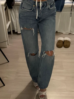 Mid waist jeans  - Som nya storlek 34