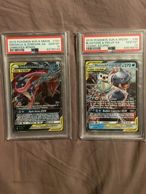 Greninja&Zoroark+Blastoise&Piplup GX Tag Team - PSA 10 Pokémon kort - Två GX Tag Team Pokémon kort i PSA 10. Föreslå rimligt pris! Korten är ÄKTA.