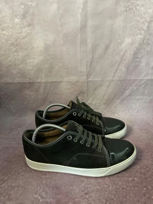 Lanvin skor - Mycket fint skick | Size UK 8 ≈ 42/43 | fraktar inom 24 timmar | för att köpa klicka ”köp nu” | vid frågor eller funderingar är det bara att skicka ett meddelande | följare får bättre rabatter🙌