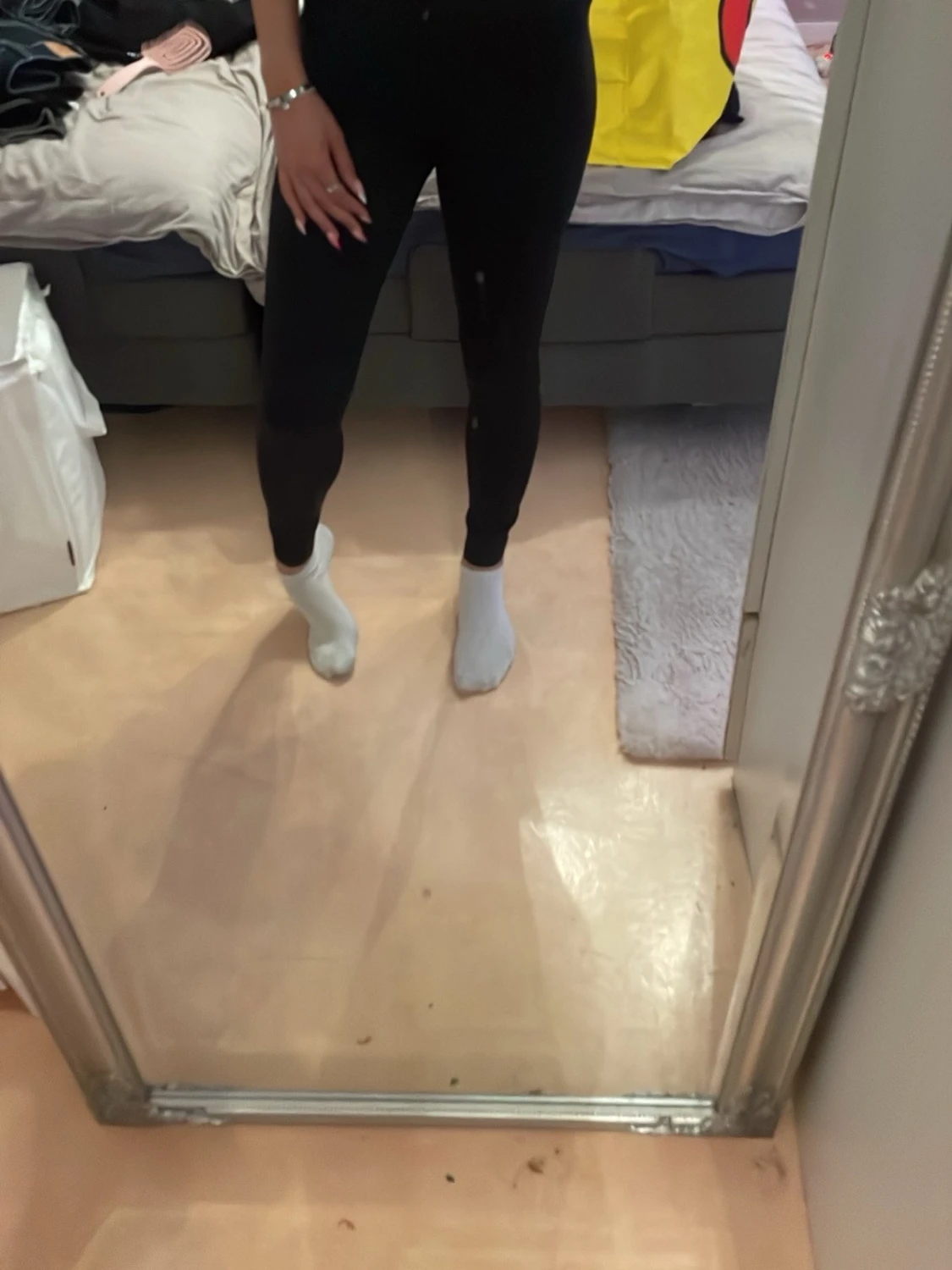 Svarta tighta leggings - 1