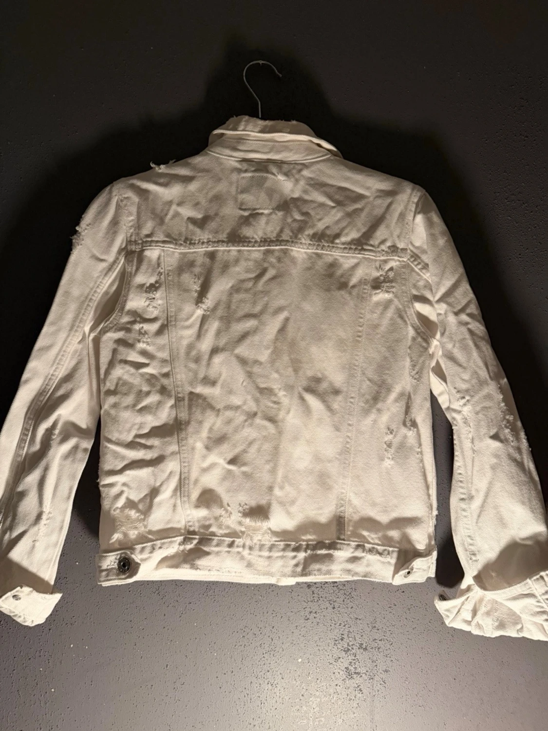 Vit jeansjacka från Sisters Point - 3