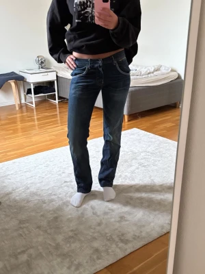 Lågmidjade jeans - Lågmidjade jeans från levis 