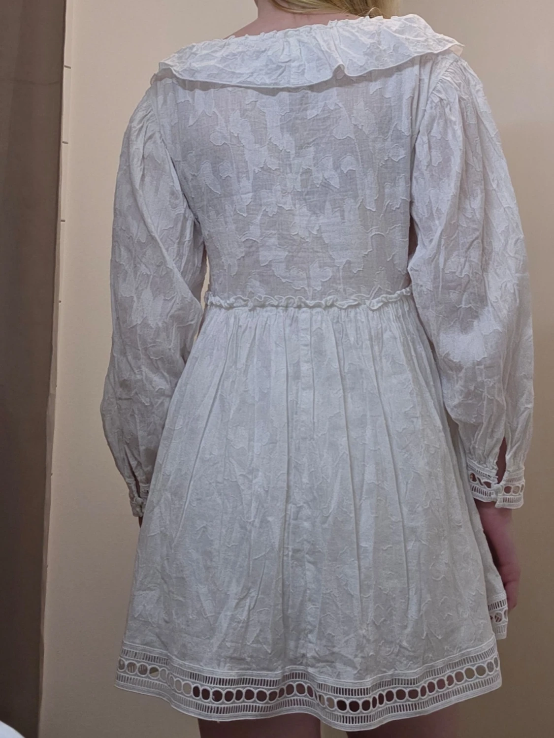 Vit kort studentklänning - 3