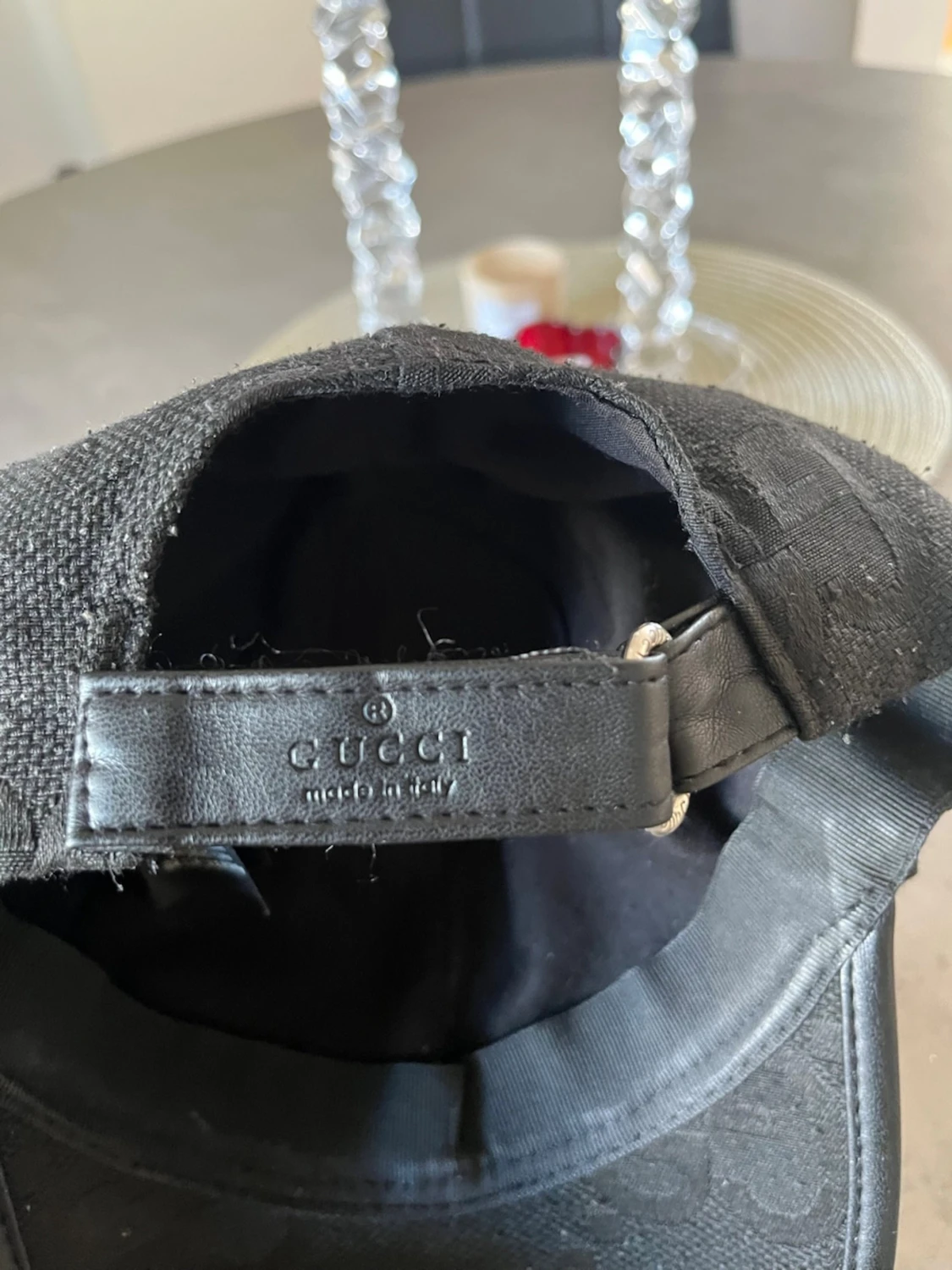 Svart keps från Gucci med GG-mönster - 2