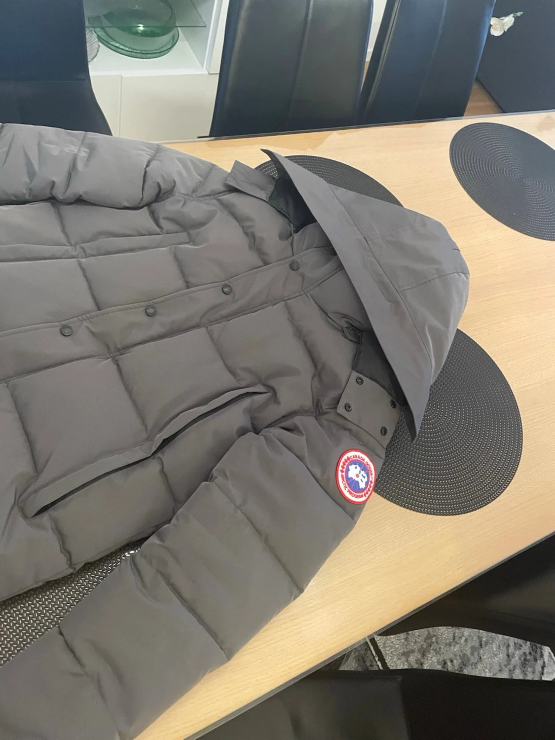 Grå dunjacka från Canada Goose - 1