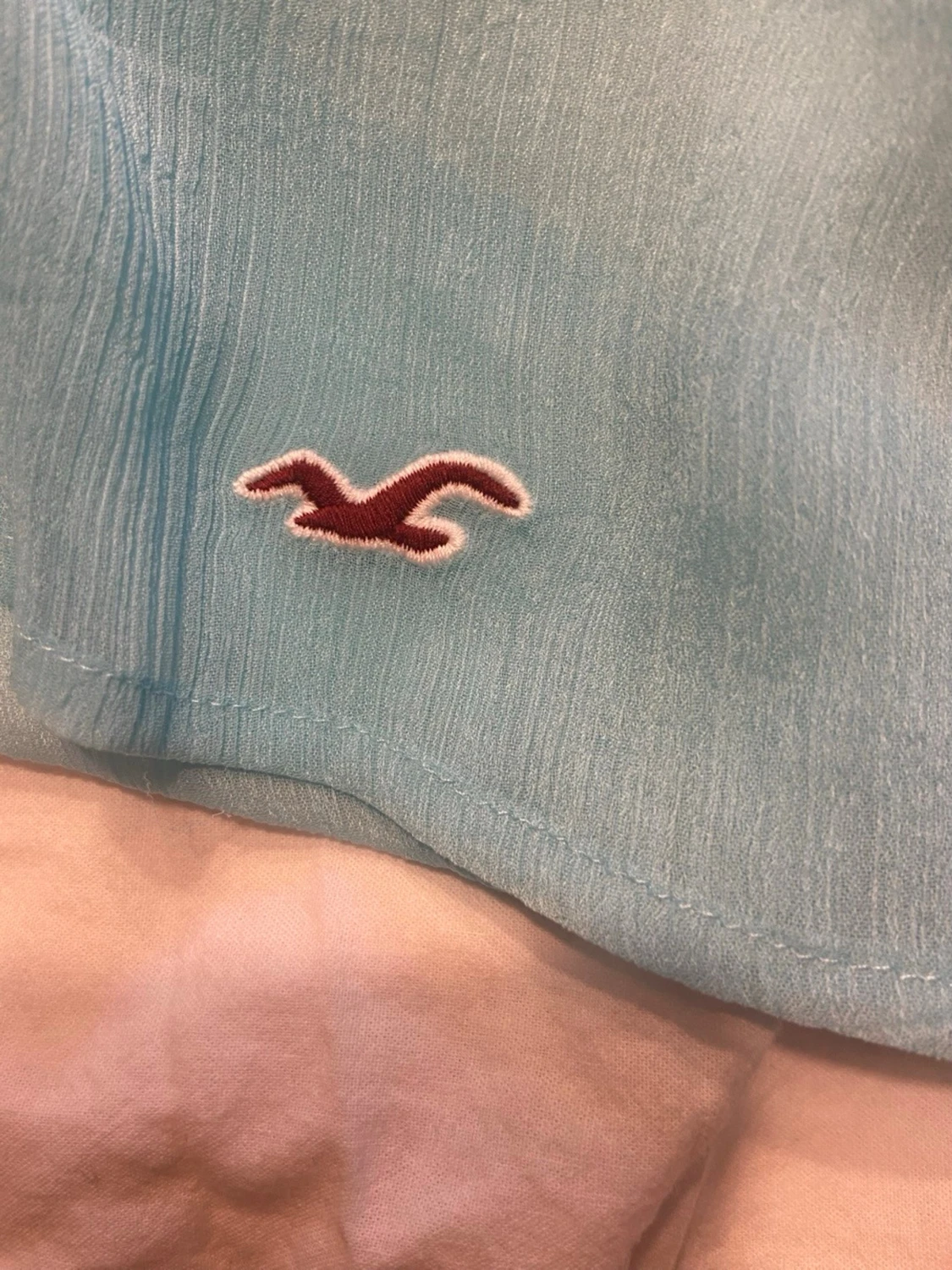 Ljusblå blus med pärldetaljer Hollister - 4