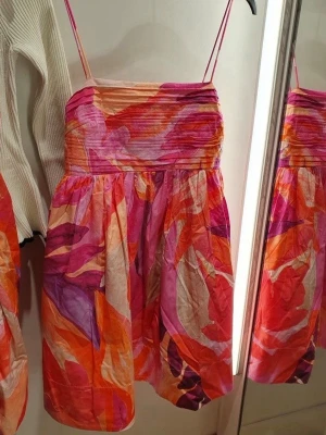 Fin klänning H&M - Jättefin klänning ifrån H&M! 