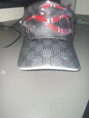 Hm - Svart keps från H-m