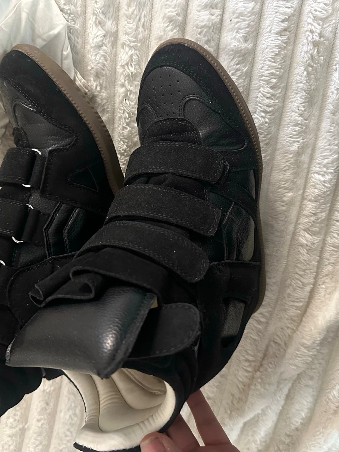 Isabel markant liknande skor