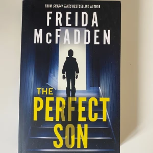 Bokpaket - Går endast att köpa alla ihop, nyskick på alla