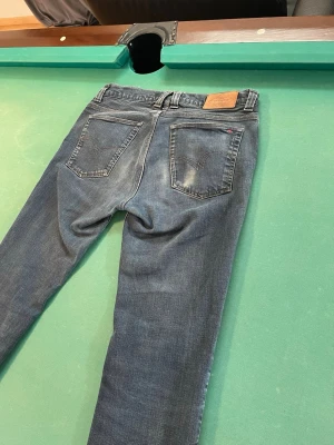 Lee copper jeans  - Lee coper jeans herr| pris:499kr| skick: 9/10 | storlek:34/32| hör av dig vid minsta lilla fundering eller fråga|