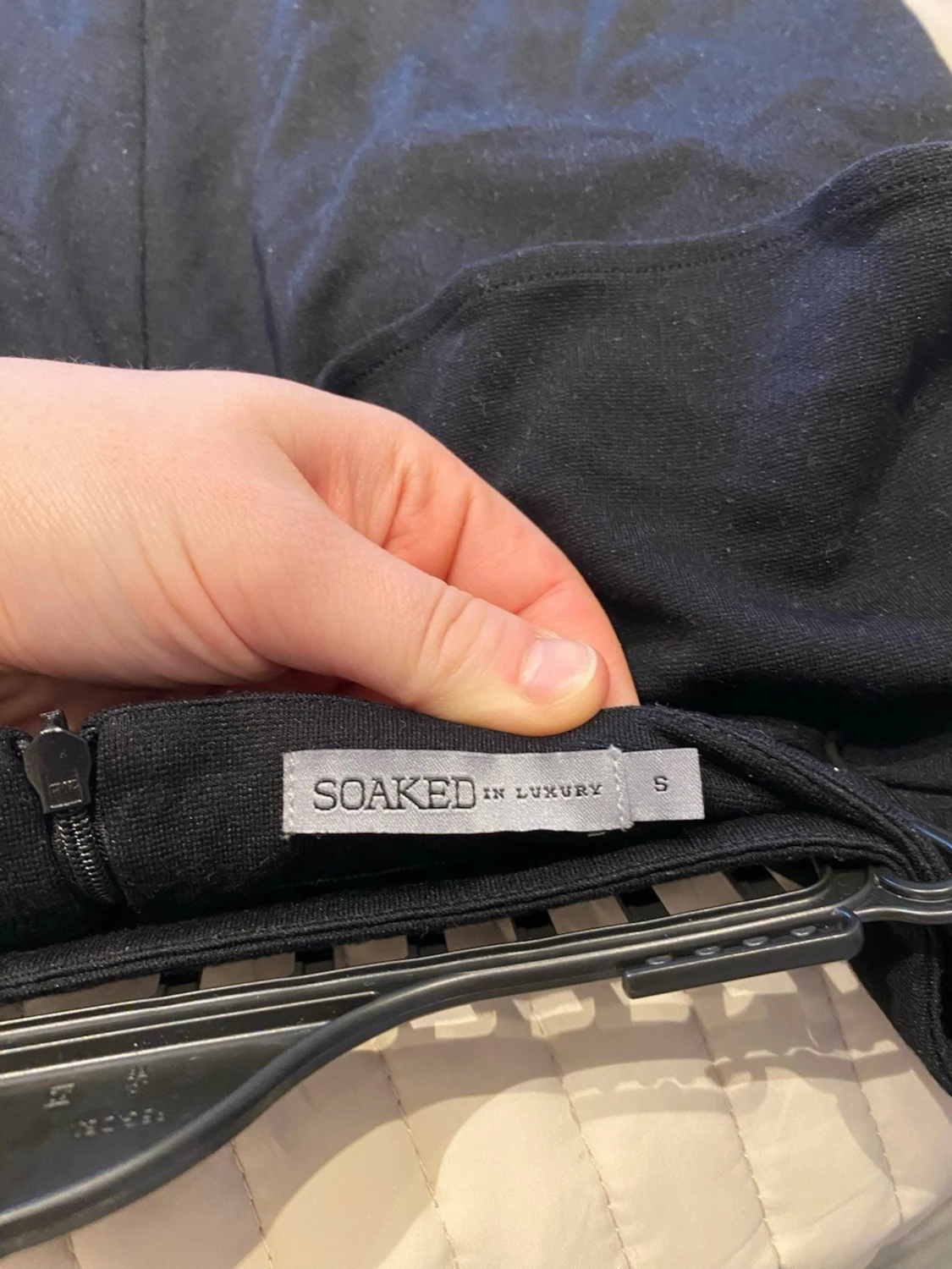 Soaked in luxury Svart Kjol med volangdetalj - 4
