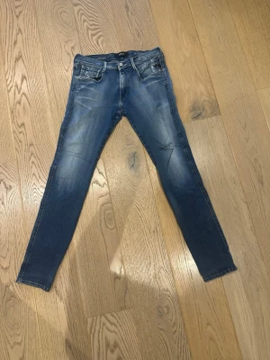 Replay Anbass - Storlek 34, slimfitt 