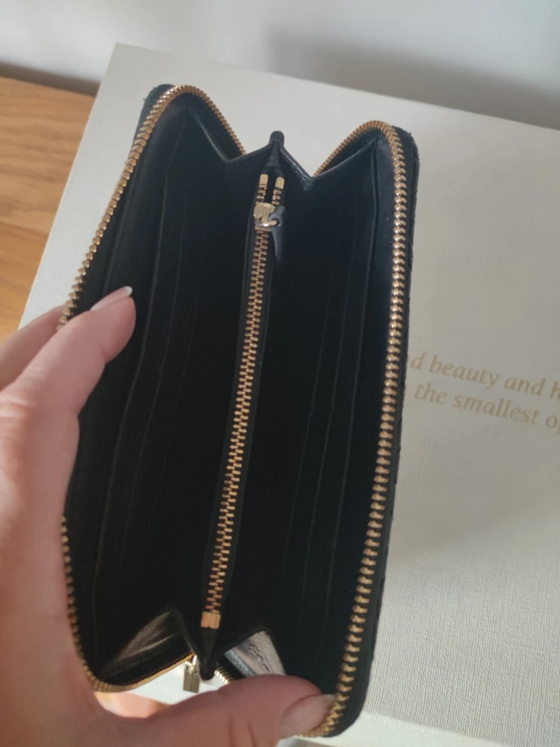 Svart quiltad plånbok från Tory Burch - 4