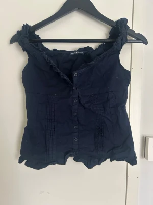 Mörkblå top brandy melville - Använd en gång i super fint skick