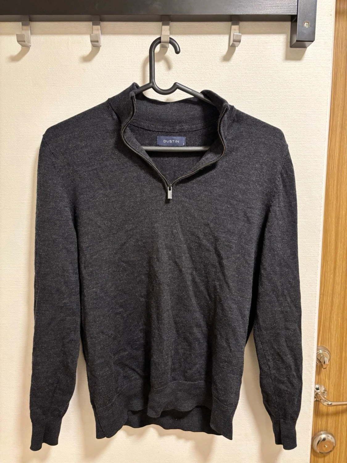 Mörkgrå halvzip-tröja 