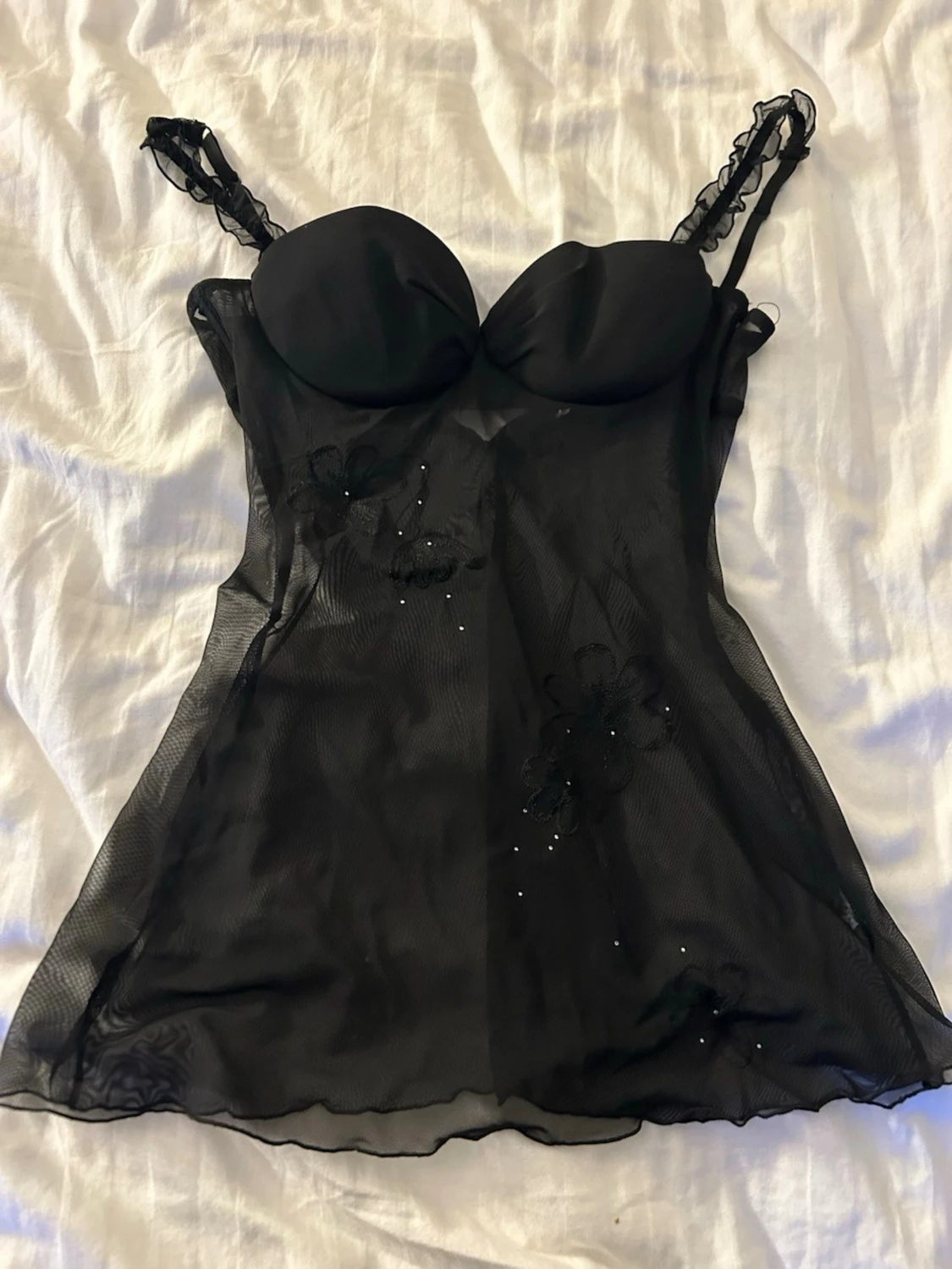 Svart mesh blomstermönstrad linnetopp